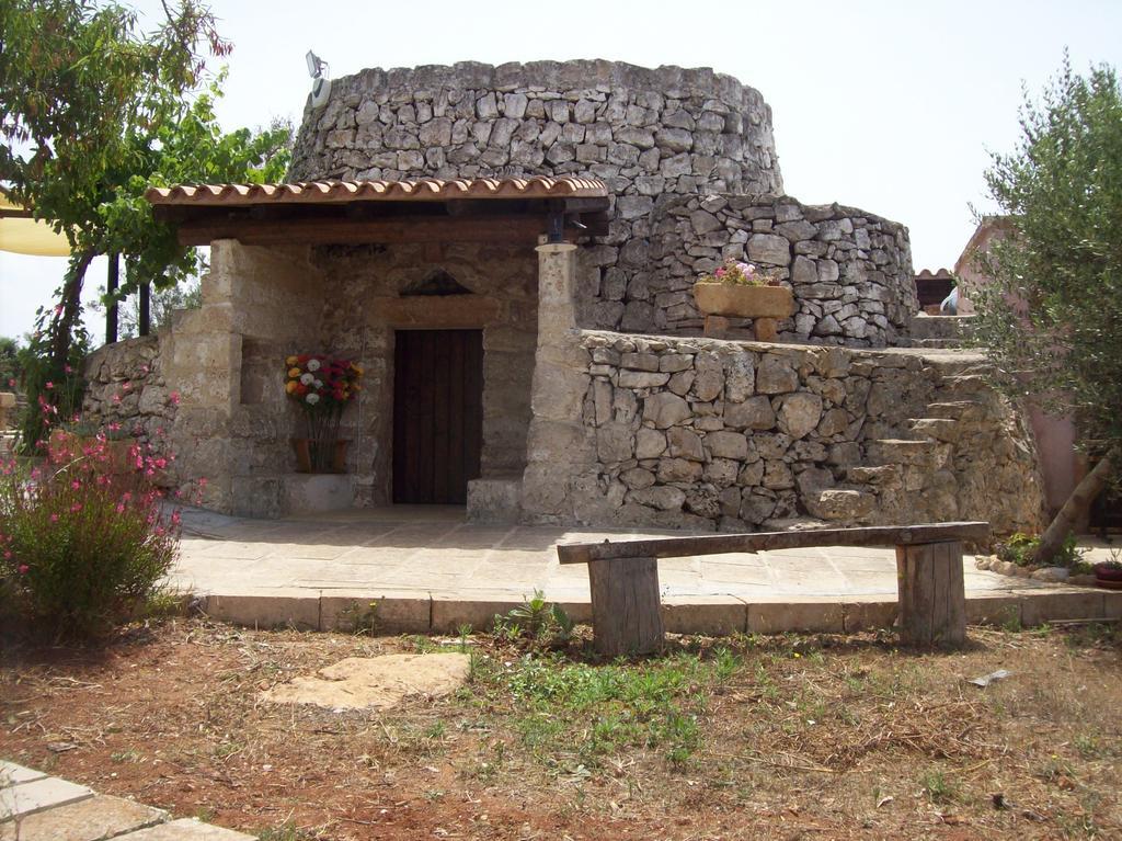 Trullo Contrada Stracca ξενώνας Alliste Εξωτερικό φωτογραφία